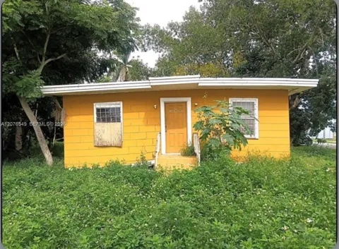 398 Cypress Ave