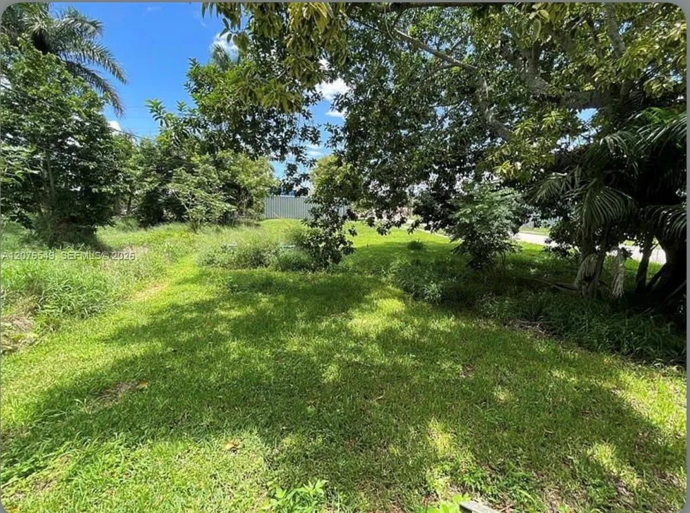 398 Cypress Ave Pahokee, FL 33476