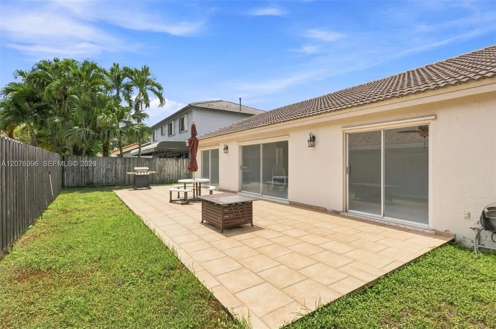 19181 NW 89th Ave #1 Hialeah, FL 33018