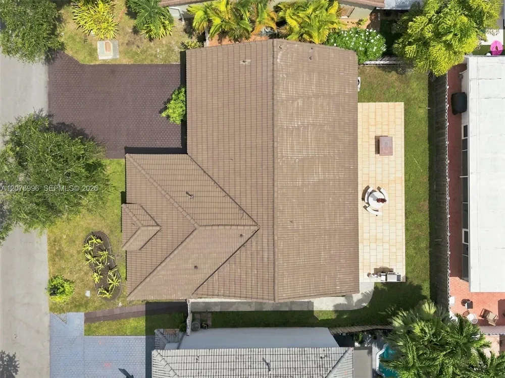 19181 NW 89th Ave #1 Hialeah, FL 33018