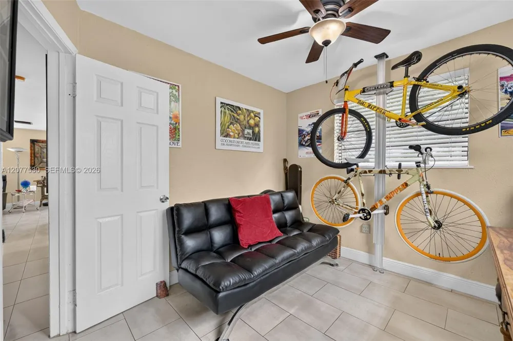 19721 SW 114th Ct Miami, FL 33157