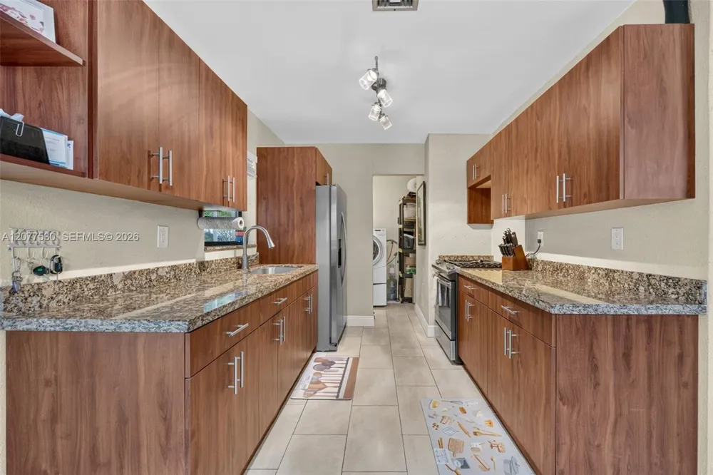 19721 SW 114th Ct Miami, FL 33157