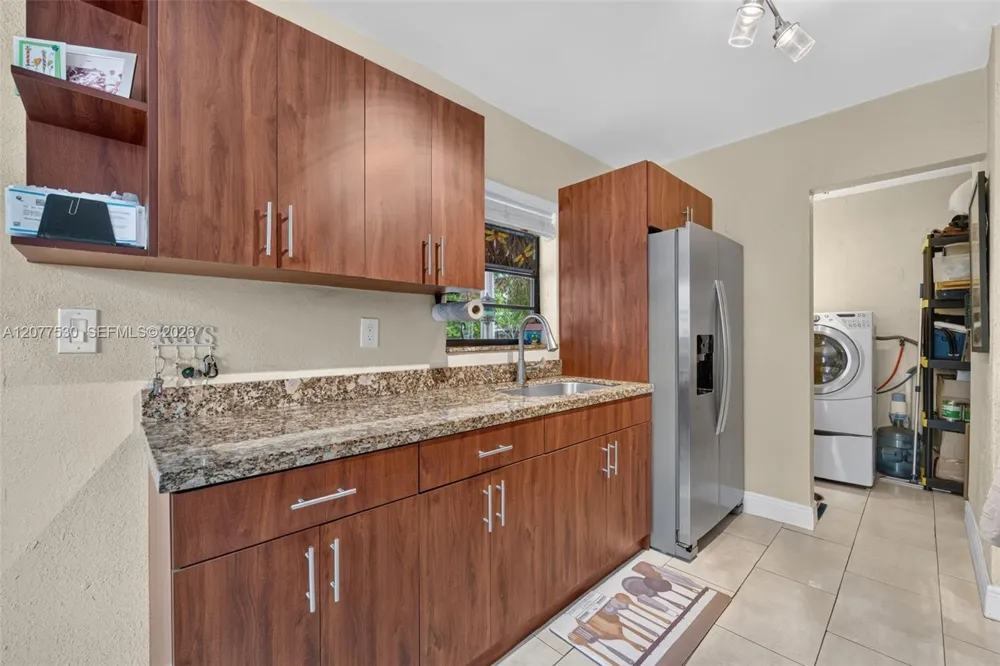 19721 SW 114th Ct Miami, FL 33157