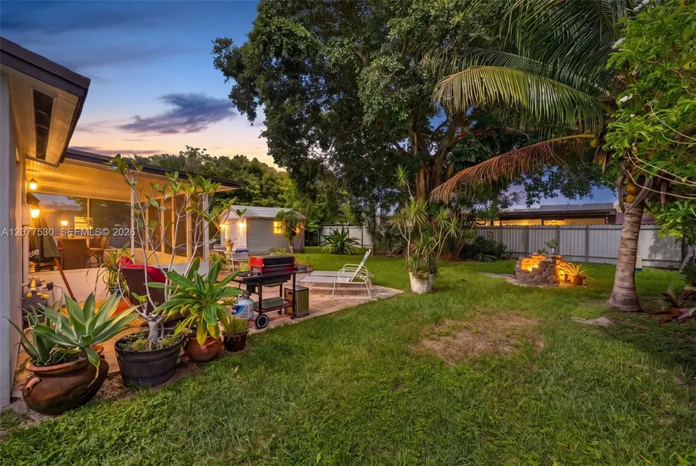 19721 SW 114th Ct Miami, FL 33157