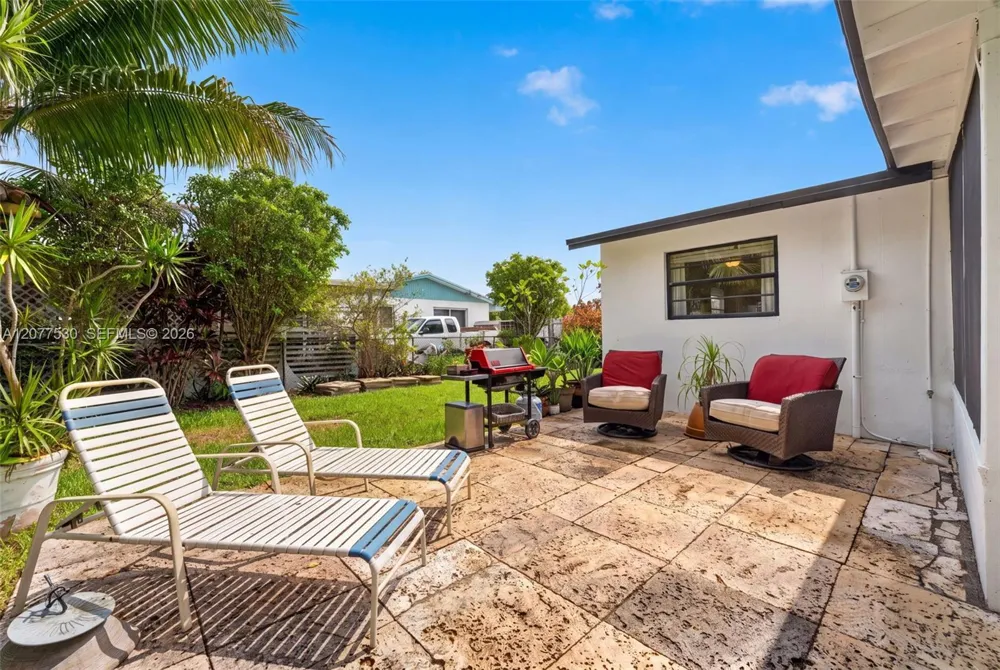 19721 SW 114th Ct Miami, FL 33157
