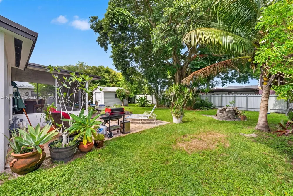 19721 SW 114th Ct Miami, FL 33157
