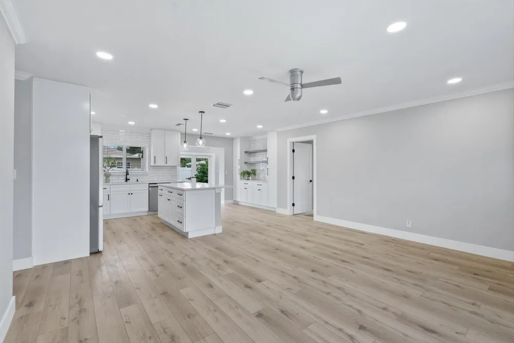 2775 NE 5TH AVENUE Boca Raton, FL 33431