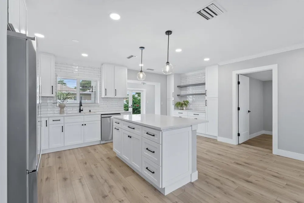 2775 NE 5TH AVENUE Boca Raton, FL 33431