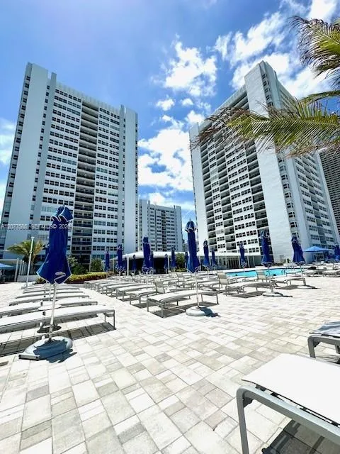 1890 S Ocean Dr *Seasonal* #2001 Hallandale Beach, FL 33009