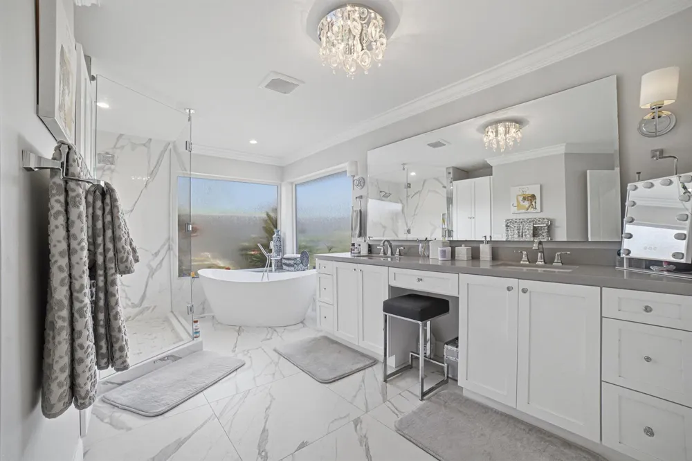 11170 Boca Woods Lane Boca Raton, FL 33428