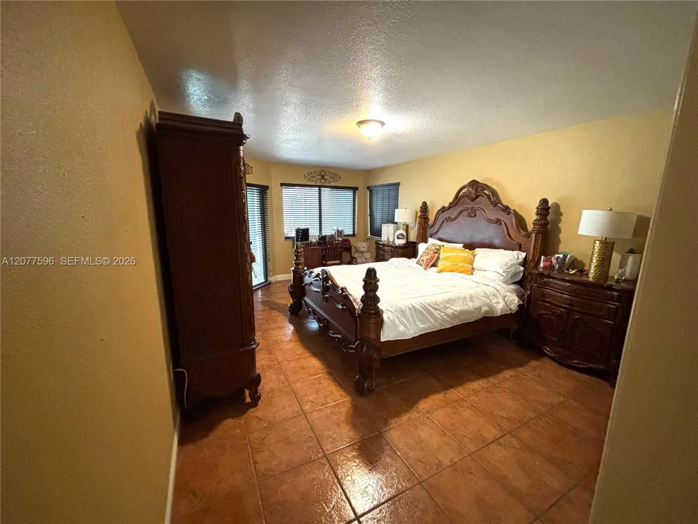14629 Glencairn Rd Miami Lakes, FL 33016