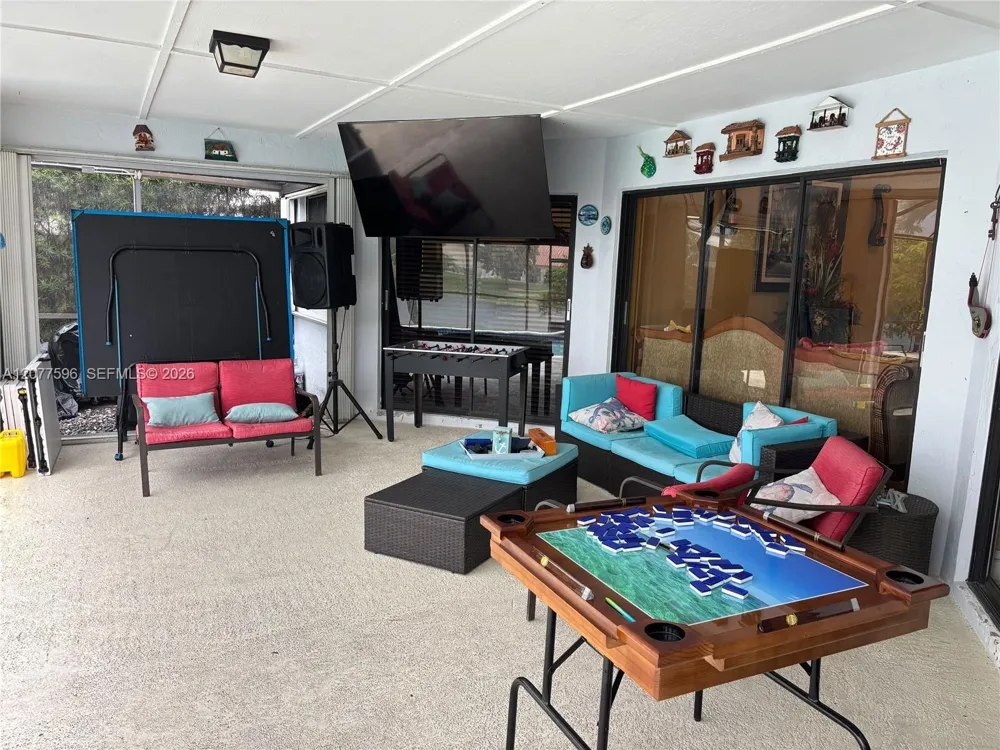 14629 Glencairn Rd Miami Lakes, FL 33016