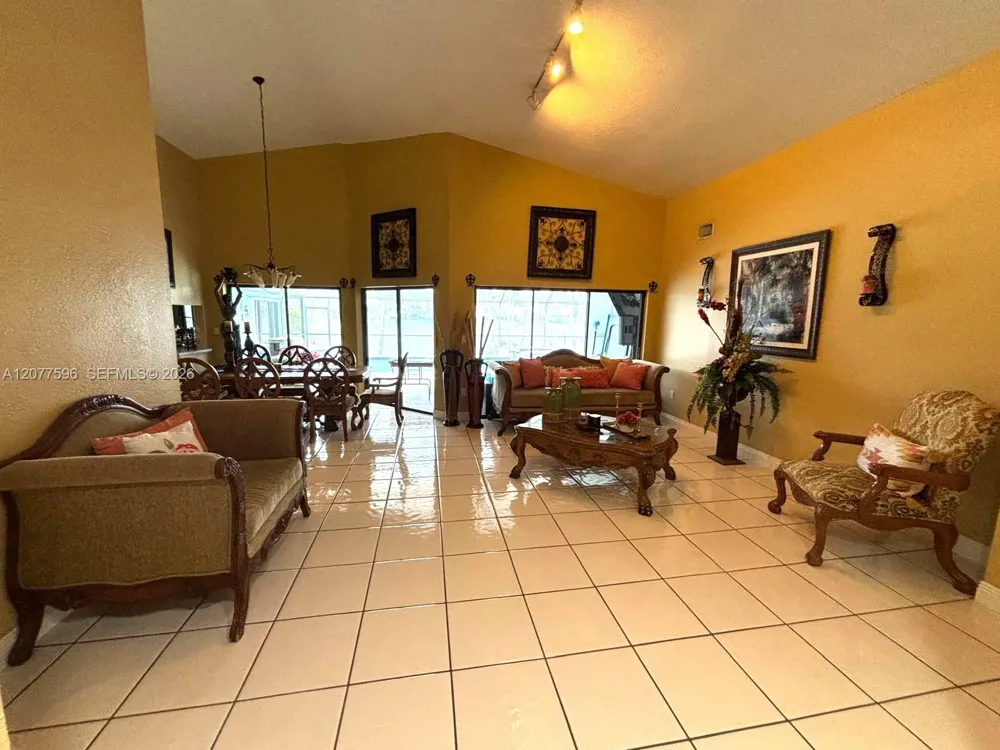 14629 Glencairn Rd Miami Lakes, FL 33016