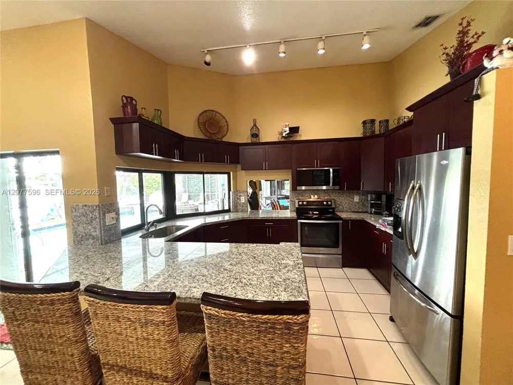 14629 Glencairn Rd Miami Lakes, FL 33016