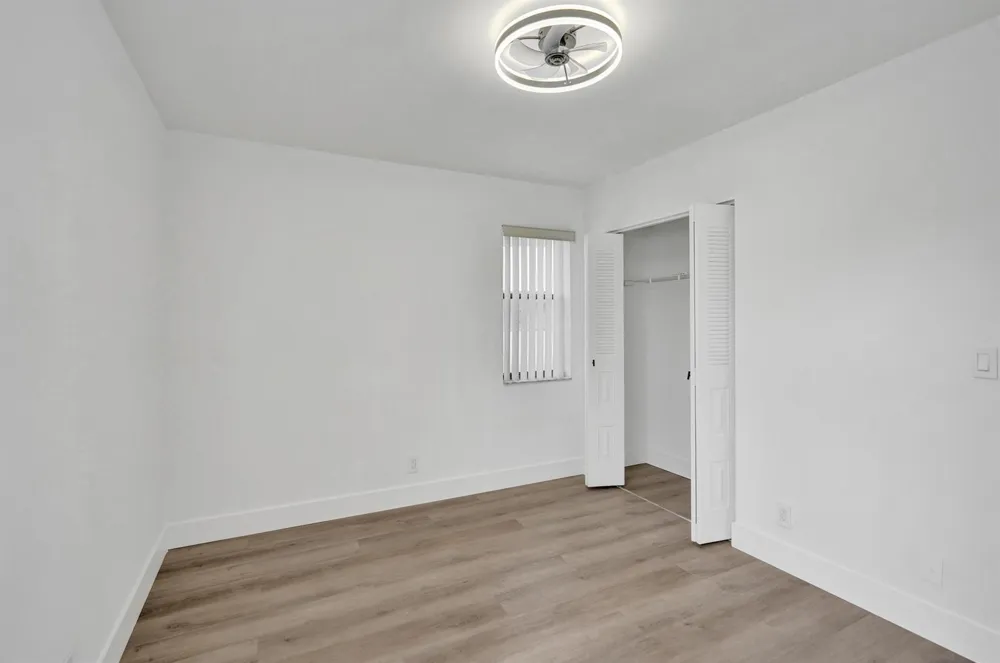 7674 Tahiti Lane #101 Lake Worth, FL 33467