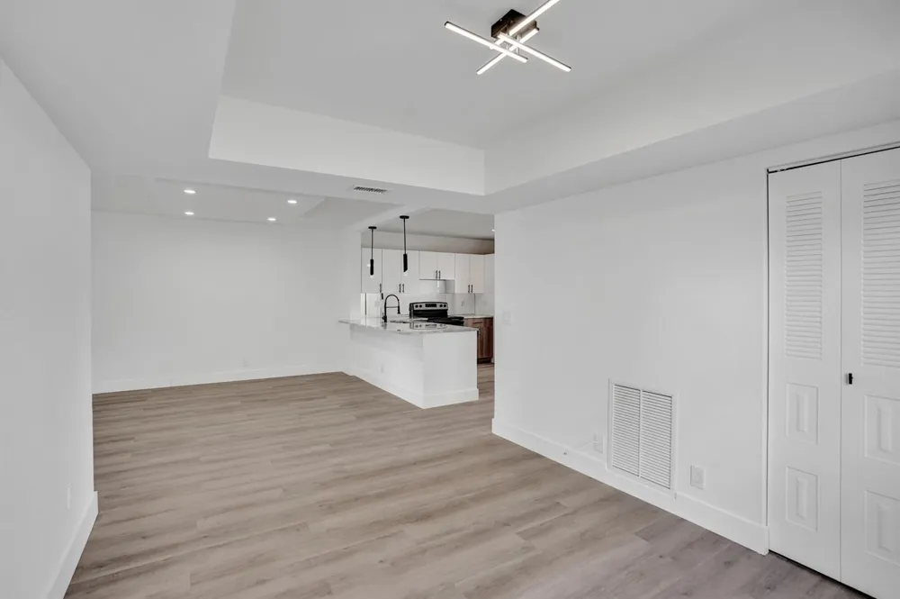 7674 Tahiti Lane #101 Lake Worth, FL 33467