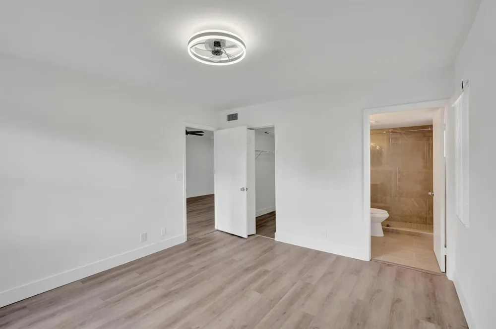 7674 Tahiti Lane #101 Lake Worth, FL 33467