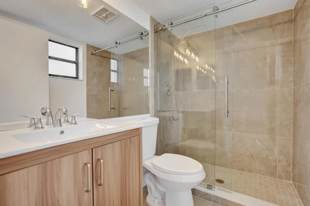 7674 Tahiti Lane #101 Lake Worth, FL 33467