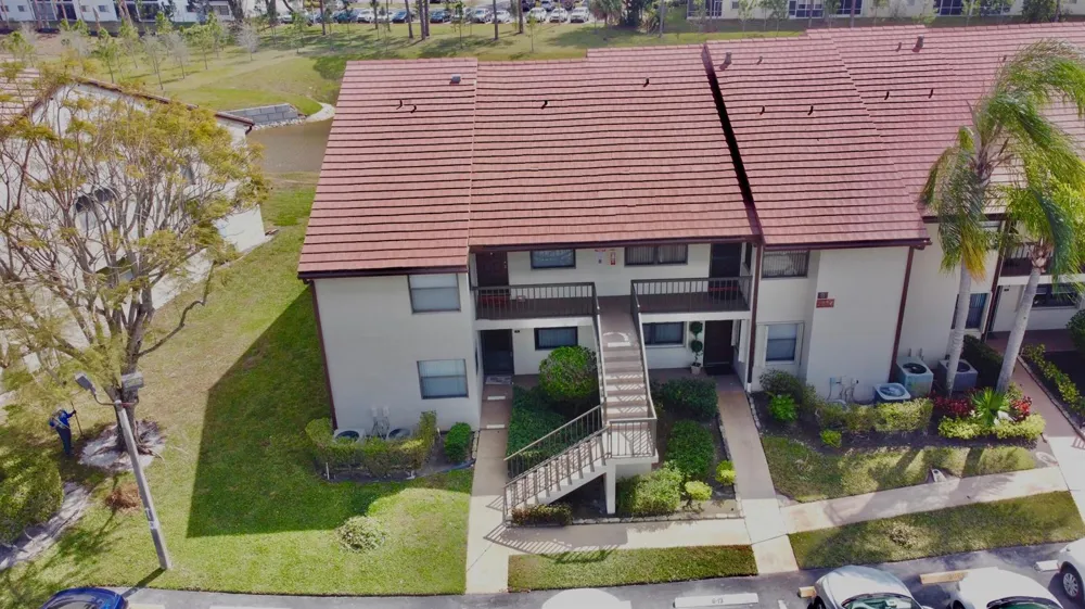 7674 Tahiti Lane #101 Lake Worth, FL 33467