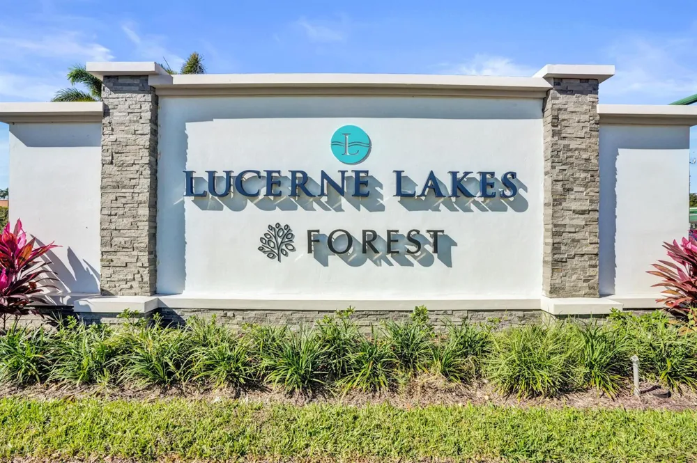 7674 Tahiti Lane #101 Lake Worth, FL 33467