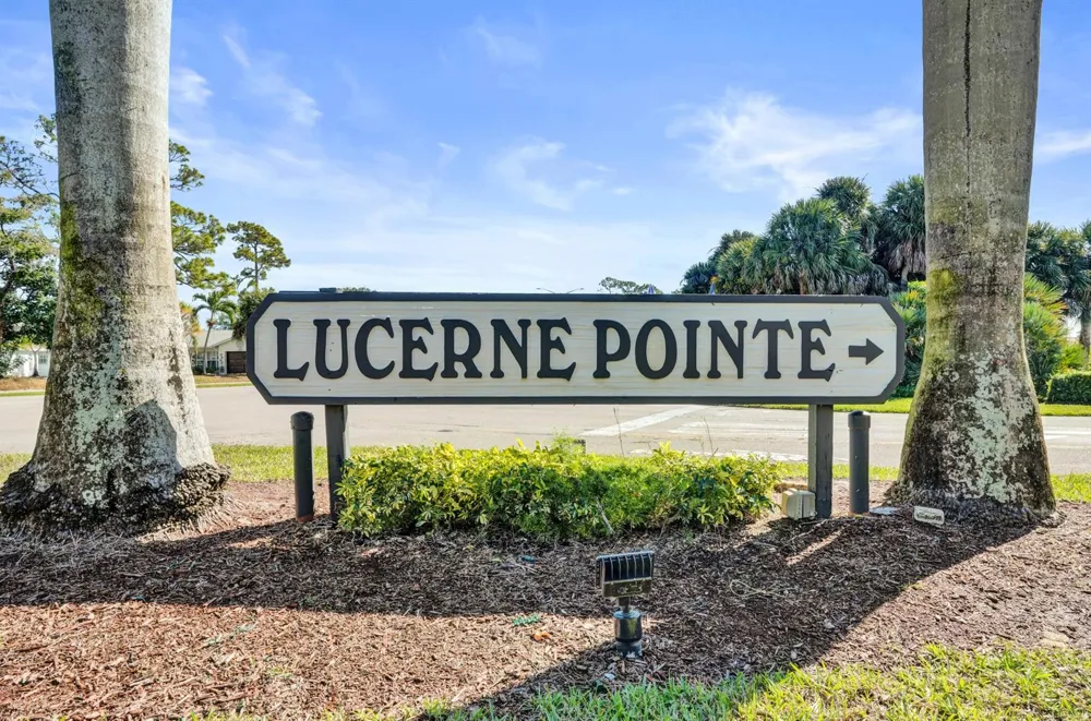 7674 Tahiti Lane #101 Lake Worth, FL 33467