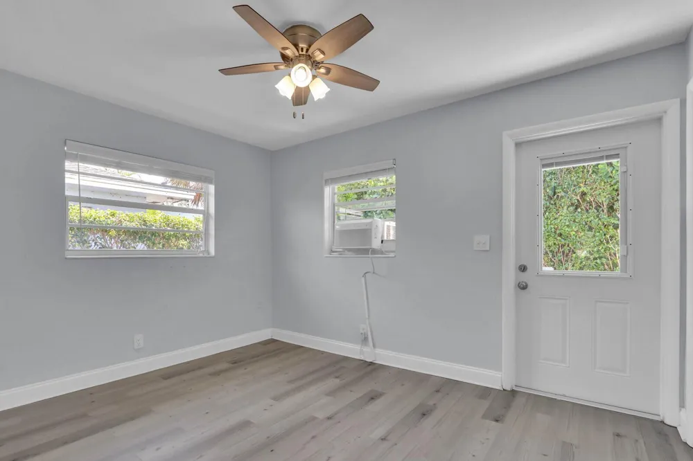 112 SANDAL LANE #4 Palm Beach Shores, FL 33404