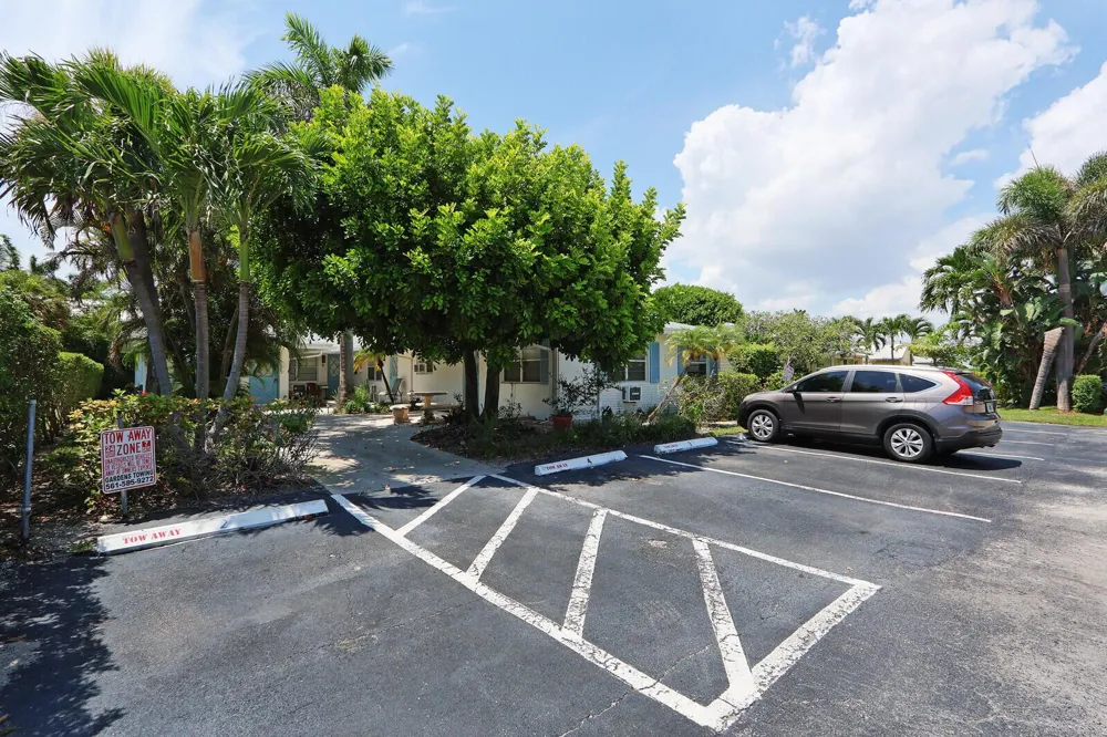 112 SANDAL LANE #4 Palm Beach Shores, FL 33404