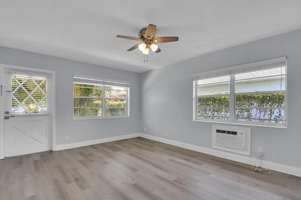 112 SANDAL LANE #4 Palm Beach Shores, FL 33404
