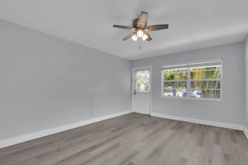 112 SANDAL LANE #4 Palm Beach Shores, FL 33404