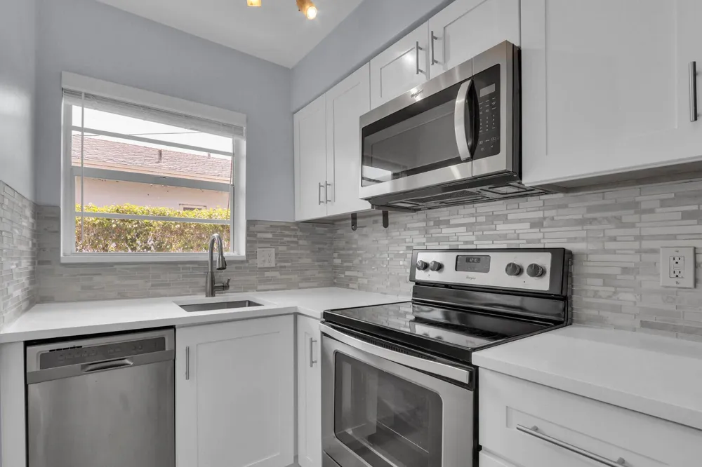 112 SANDAL LANE #4 Palm Beach Shores, FL 33404