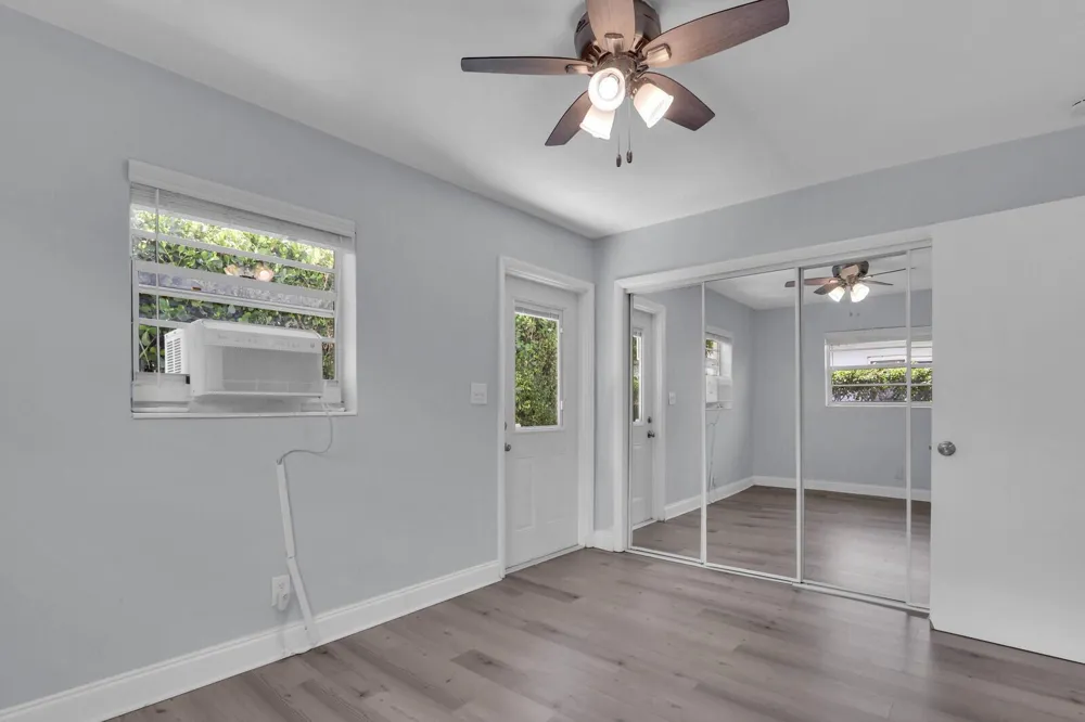 112 SANDAL LANE #4 Palm Beach Shores, FL 33404