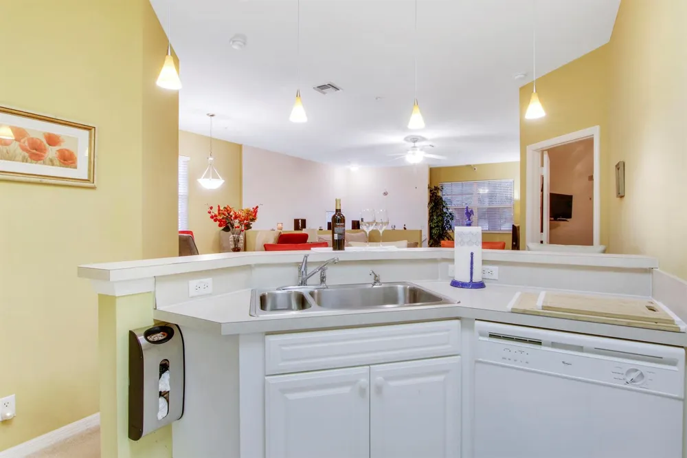 108 LIGHTHOUSE CIRCLE #B Tequesta, FL 33469