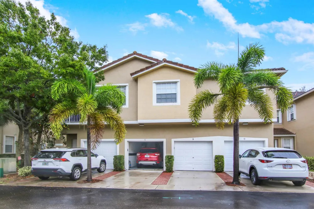 108 LIGHTHOUSE CIRCLE #B Tequesta, FL 33469
