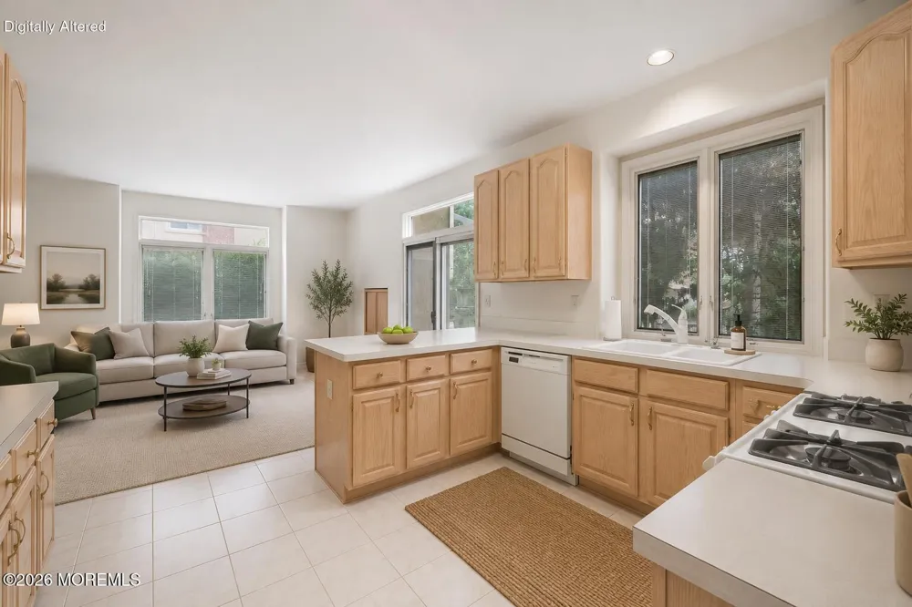 54 Torrey Pines Court Holmdel, NJ 07733