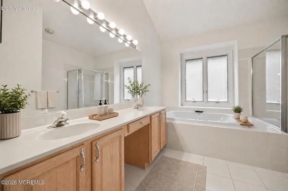 54 Torrey Pines Court Holmdel, NJ 07733