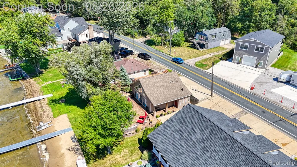 453 E Shore Drive Northfield Township, MI 48189