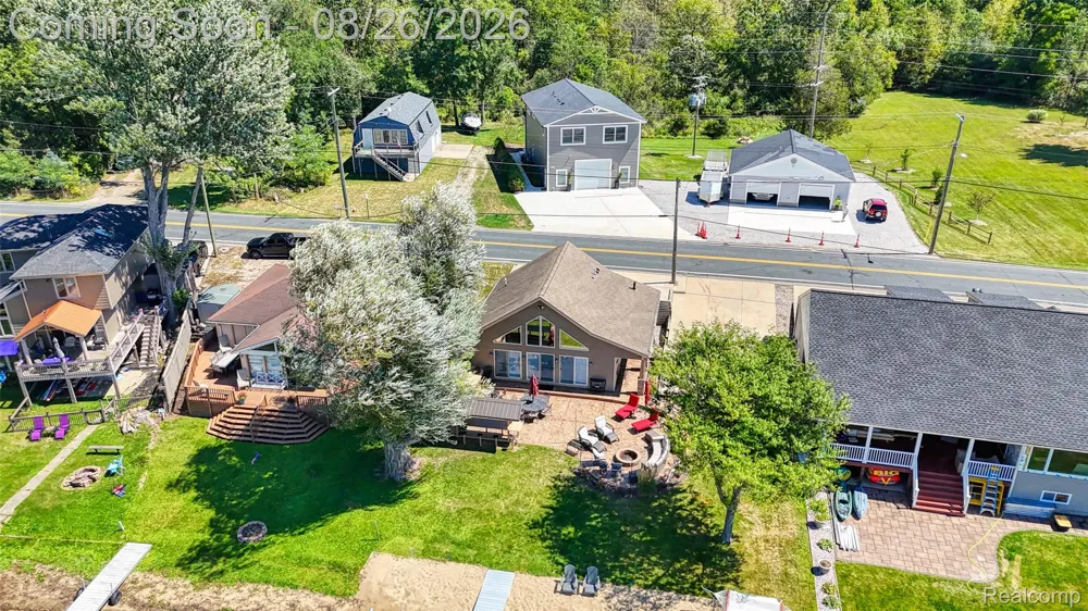 453 E Shore Drive Northfield Township, MI 48189