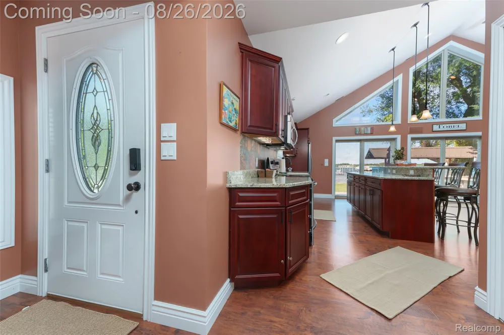 453 E Shore Drive Northfield Township, MI 48189