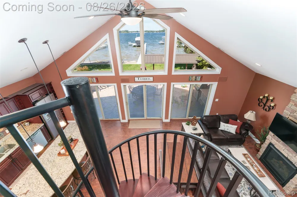453 E Shore Drive Northfield Township, MI 48189
