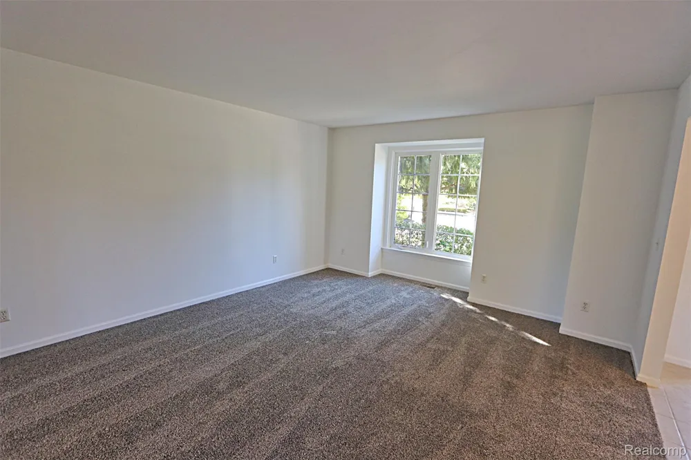 2320 Baltusrol Drive Commerce Charter Township, MI 48382