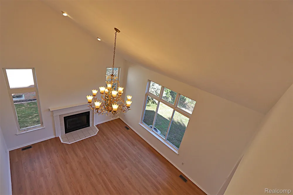 2320 Baltusrol Drive Commerce Charter Township, MI 48382