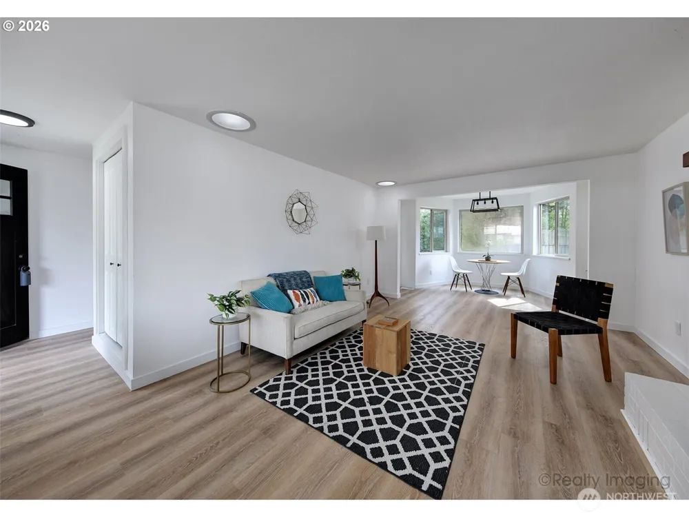 1060 Cowlitz View Court NW Castle Rock, WA 98611