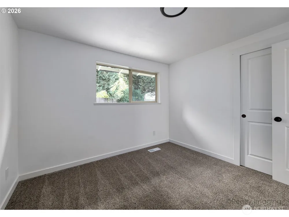 1060 Cowlitz View Court NW Castle Rock, WA 98611