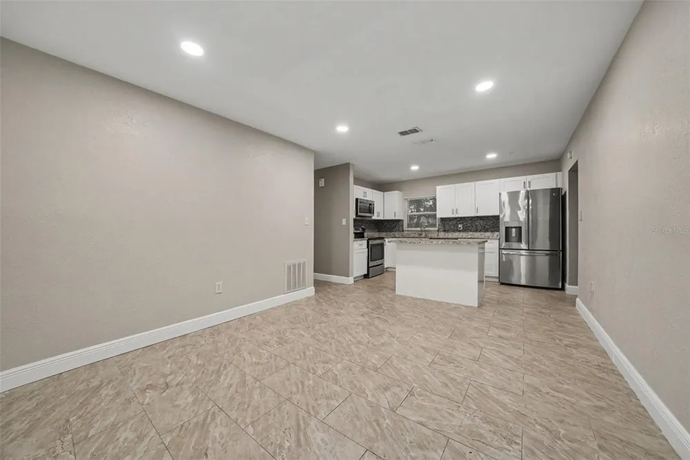 1339 E JACKSON AVENUE Mount Dora, FL 32757