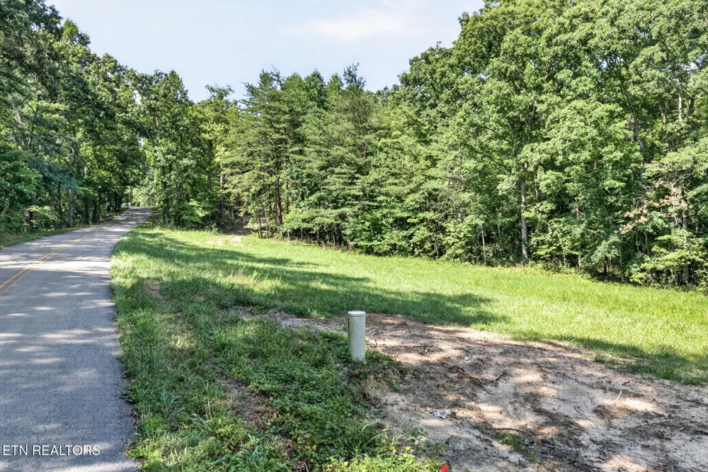13 Smith Mountain Rd Rockwood, TN 37854
