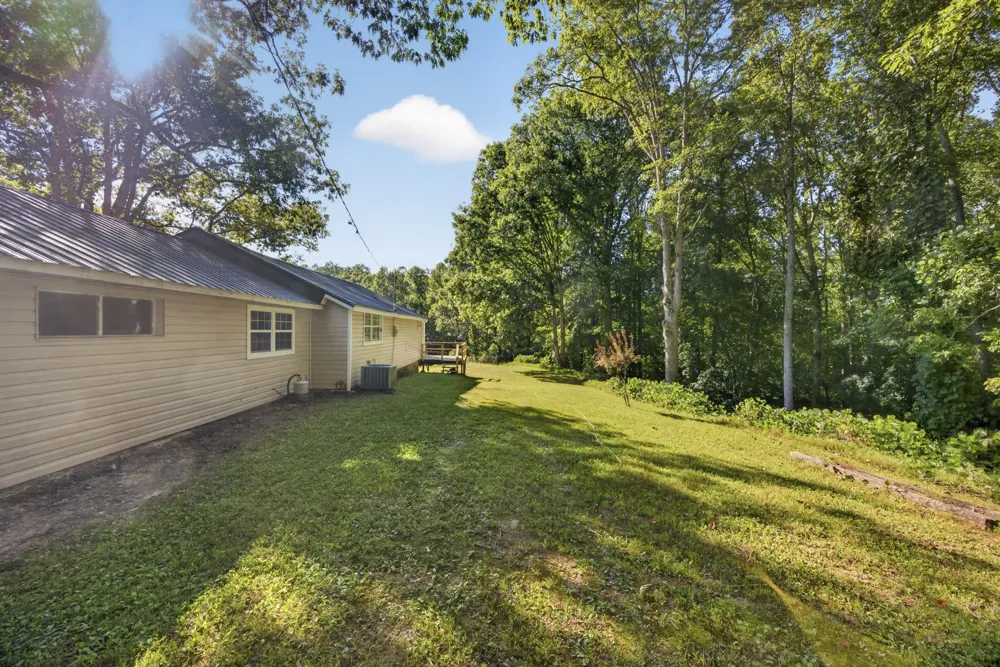 3613 Eastland Rd Sparta, TN 38583