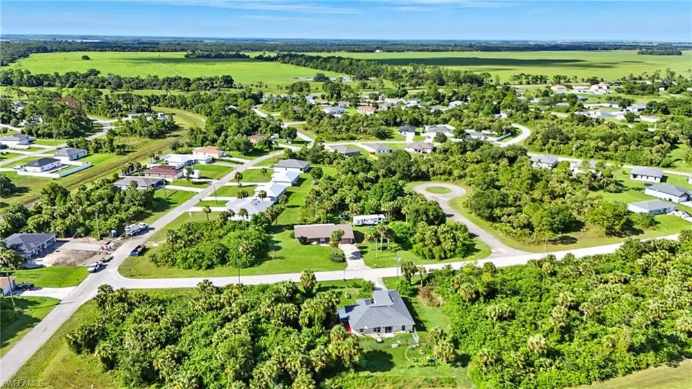 5006 Pike Lane Labelle, FL 33935