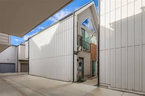 3411 Albion Street #2-2