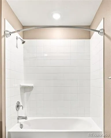 653 Thistle Place Lafayette, CO 80026