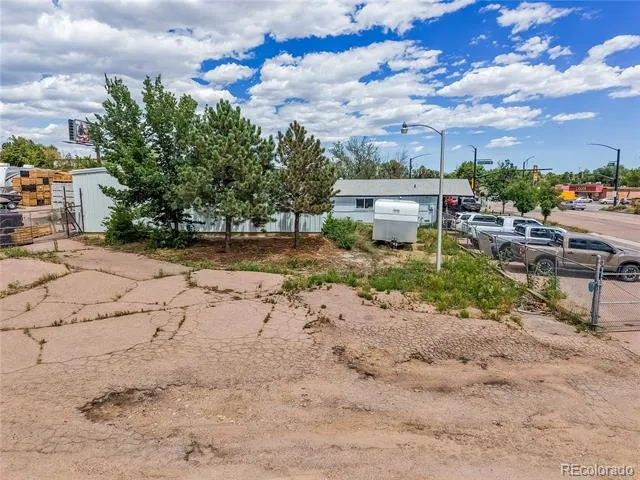 2610 Delta Drive Colorado Springs, CO 80910